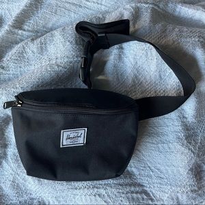 Herschel Fourteen Fanny Pack Black